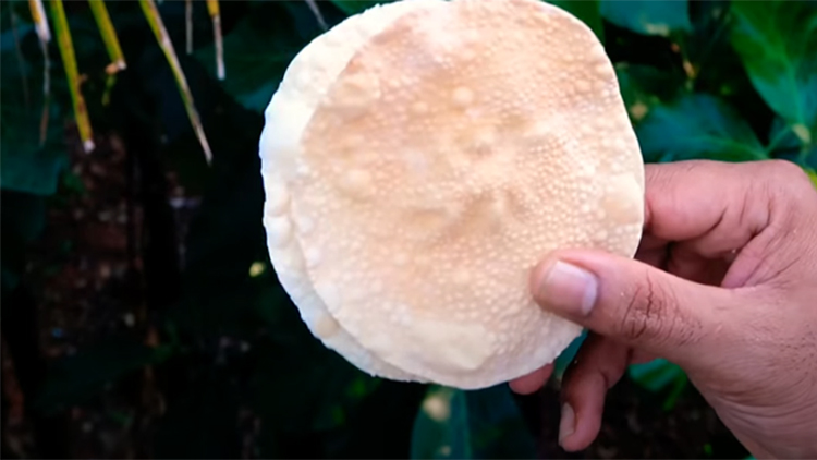 തുള്ളി എണ്ണ ഇല്ലാതെ  പപ്പടം കടല പൊരിക്കാം.